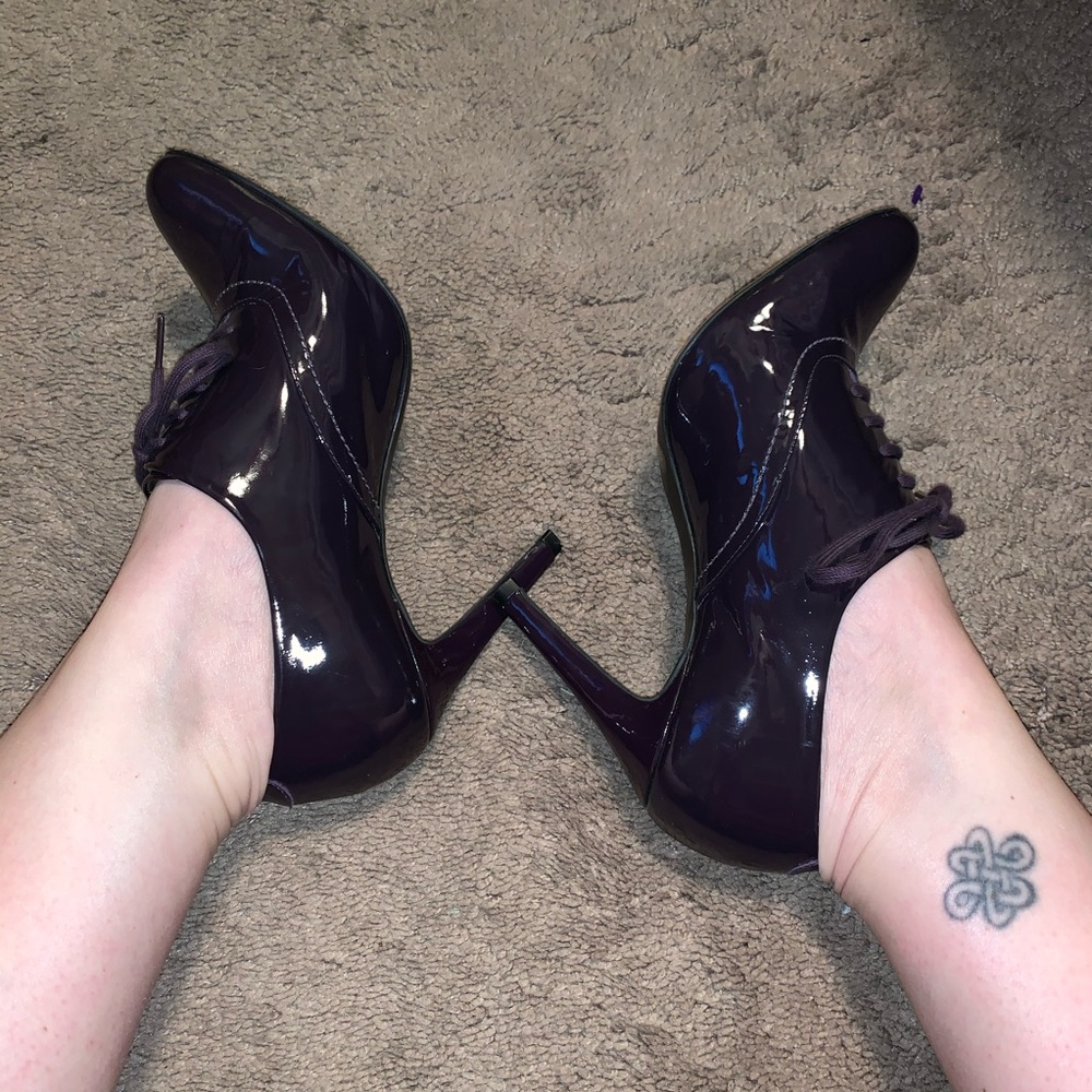 Gianni Bini Purp Patent lthr Stiletto Oxfords FIRM